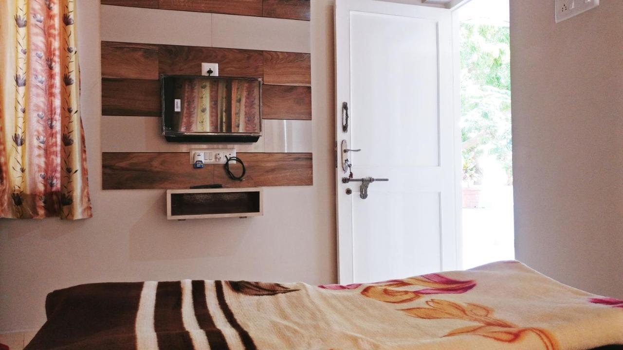"Go Desert" Homestay Bhuj Luaran gambar